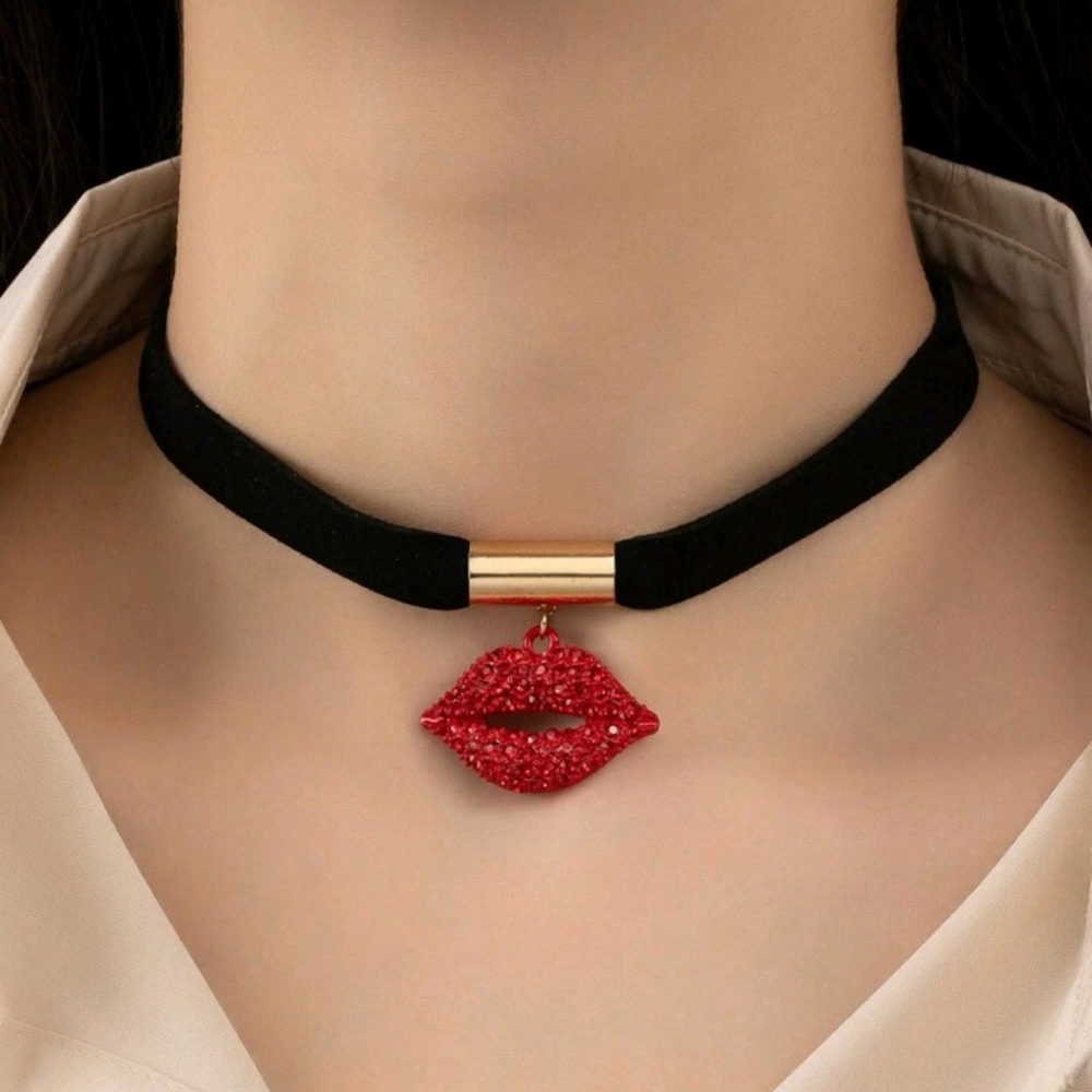 🍉5 for $25* Rhinestone Lip Choker